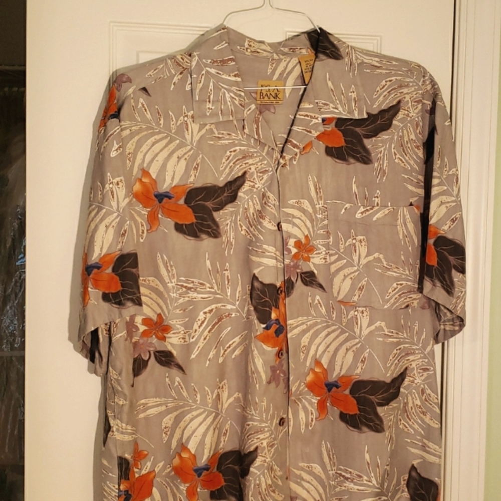 Joseph Banks Hawaiian Shirt, size Large